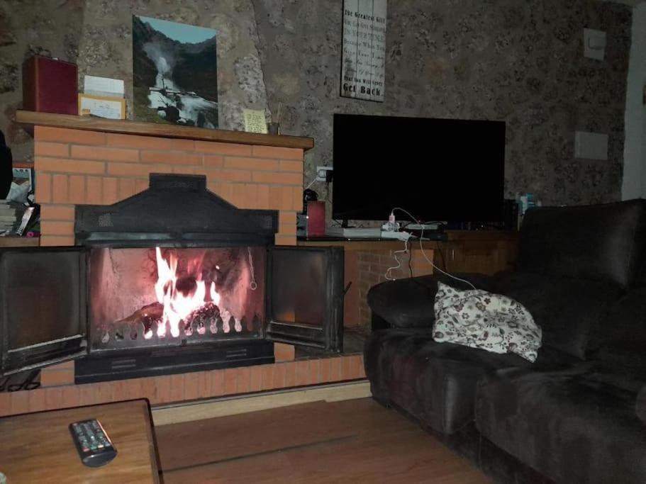 La Casita De Riopar Villa Bagian luar foto
